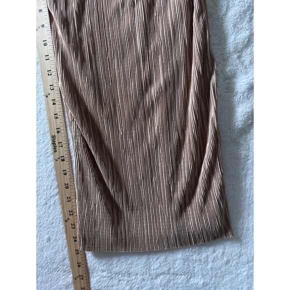Womens wide crop pants Tan size Large pleated silky Minimalist preppy NWT - Picture 4 of 8